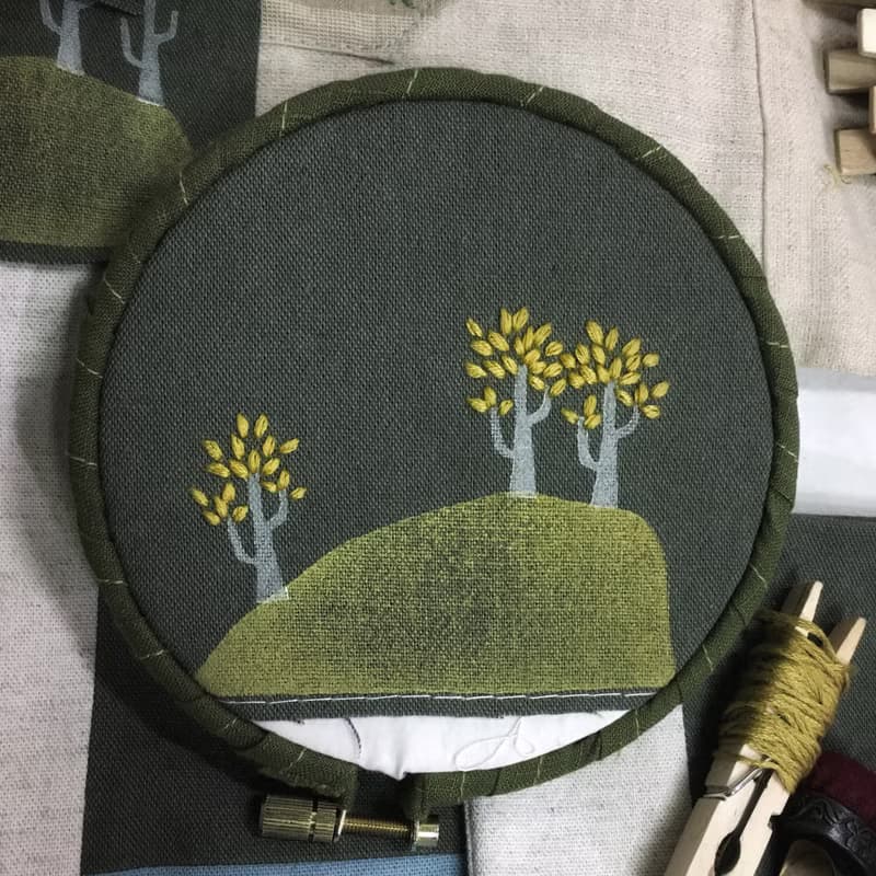 小丘之森 金色的葉 手工印染 手刺繡彈片口金 收納包 萬用袋