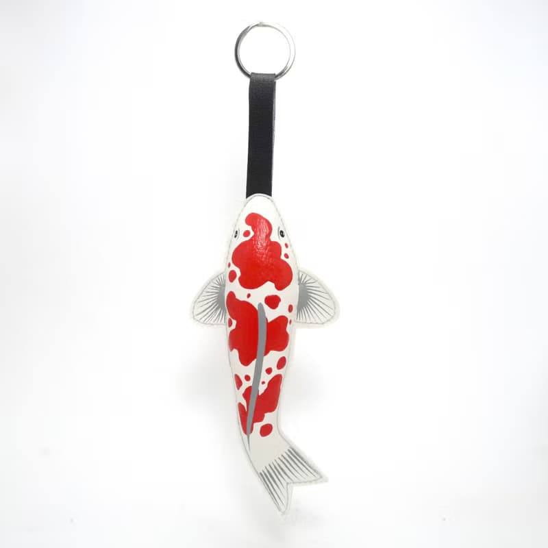 【雙11折扣】Koi Fish keychain, gift for animal lovers add charm to your bag.