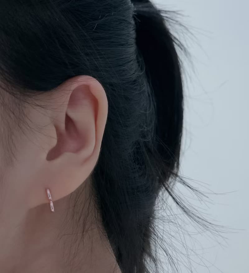 925 Silver heart color one-touch earring C.E 305