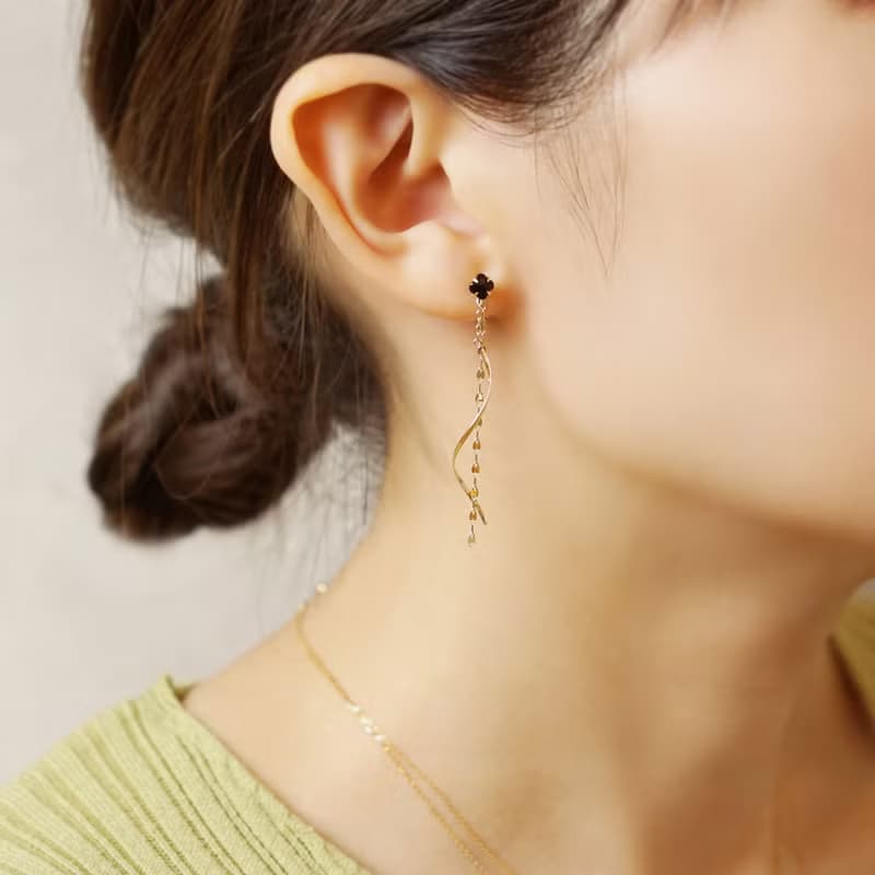 【Palette】 10K 黃金扭紋閃耀墜飾