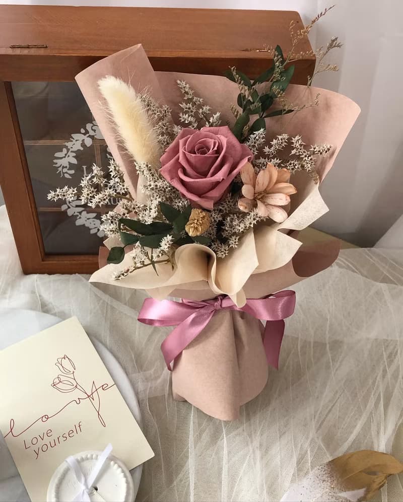 單朵永生玫瑰小花束 5色
