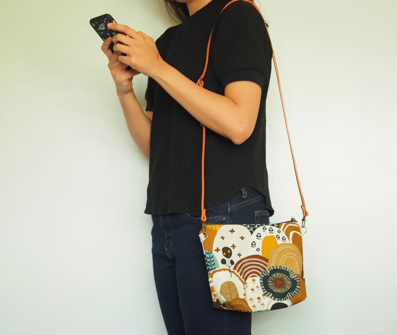 手工縫製托特側肩包帆布手袋 芥黃和風幾何圓形刺繡圖案