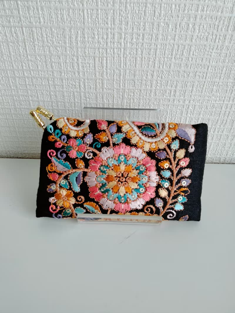 刺繍　名刺入れ