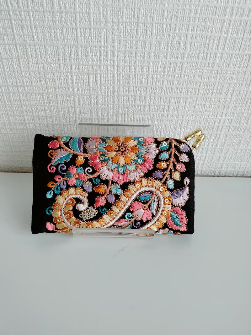 刺繍　名刺入れ