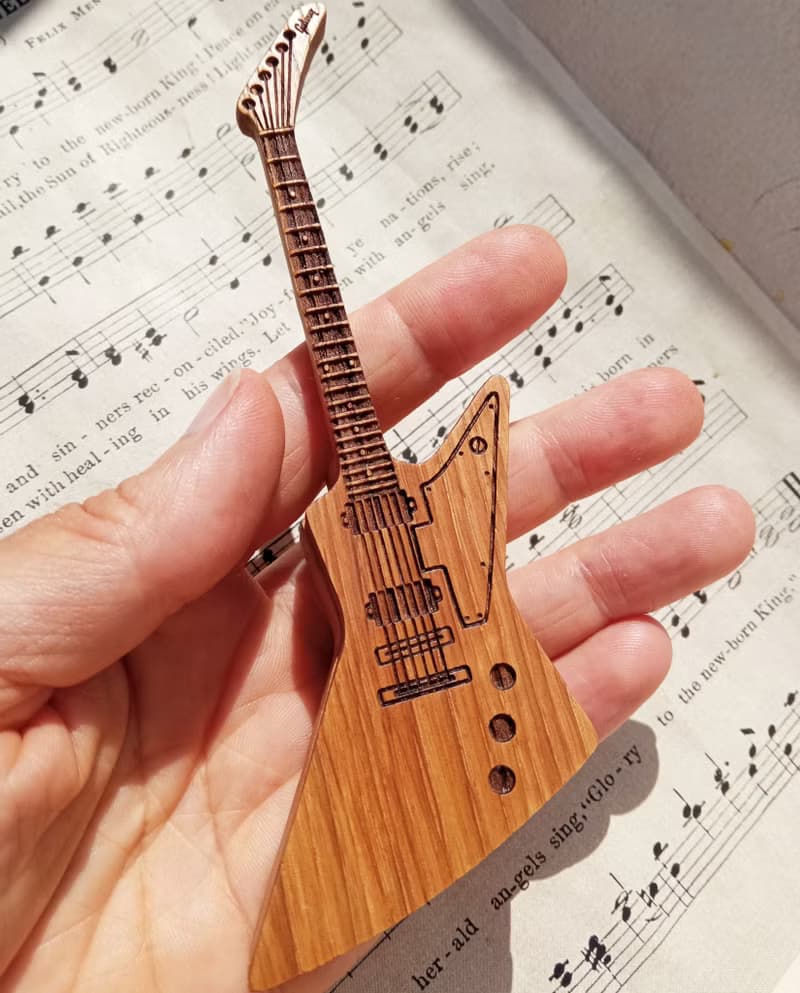 Guitar Picks Box with Personalized Pick for Guitar Player Gifts, Electric Guitar