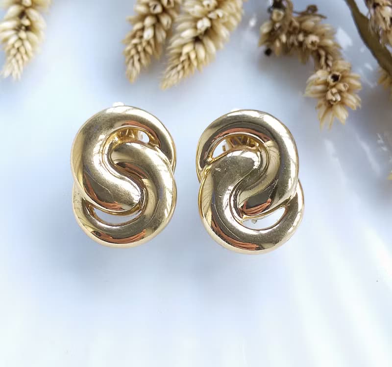 Vintage Jewelry 西洋古董飾品 TRIFARI 金色調 交纏 夾式耳環