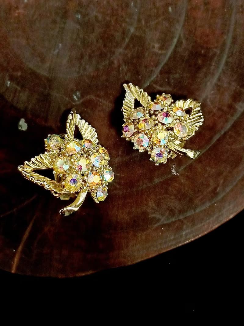 vintage jewelry  BSK 金色極光萊茵花卉 夾式耳環