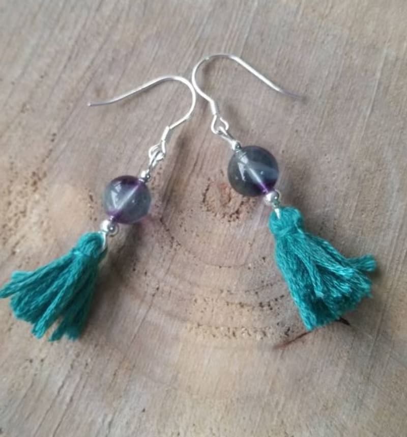 紫藍螢石， 純銀珠，綠色流蘇 純銀耳環 flourite, silver ball and tassel  925 silver earring