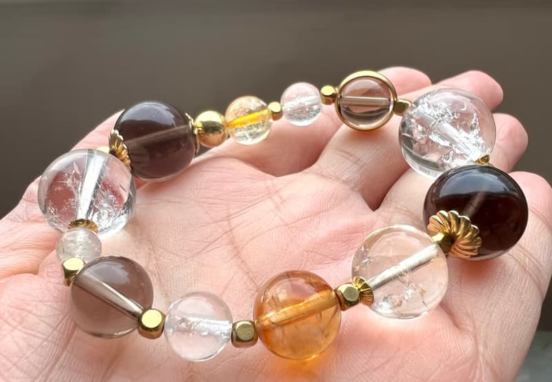 ||金絲|| 新沉靜脈輪能量招財手環。白幽靈/黃水晶/茶晶/白水晶