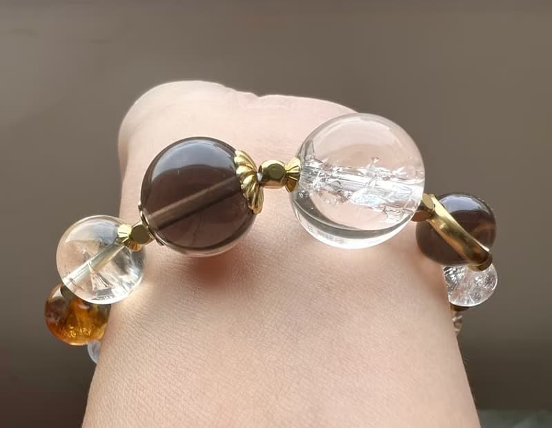 ||金絲|| 新沉靜脈輪能量招財手環。白幽靈/黃水晶/茶晶/白水晶