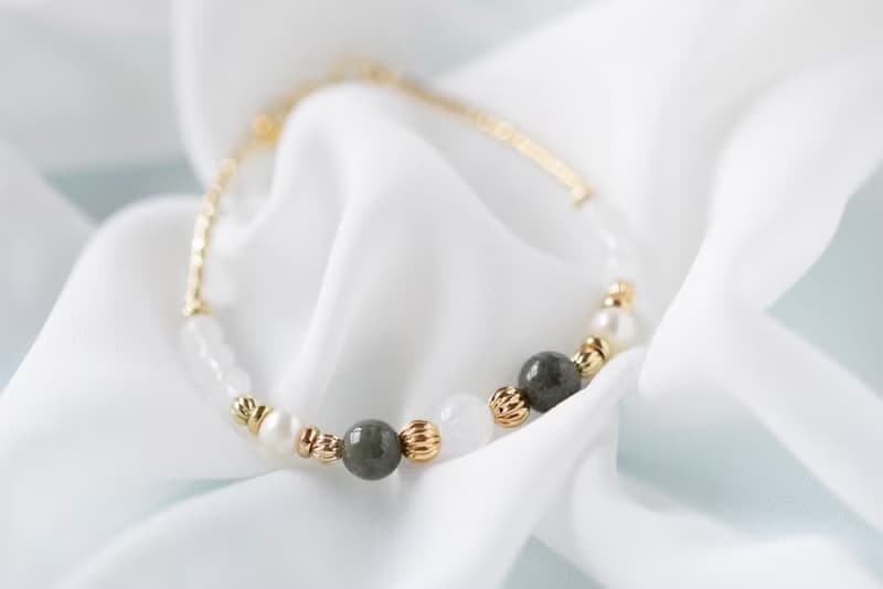 智慧。綠幽靈 月亮石 淡水珍珠 14K包金 天然石 手鍊