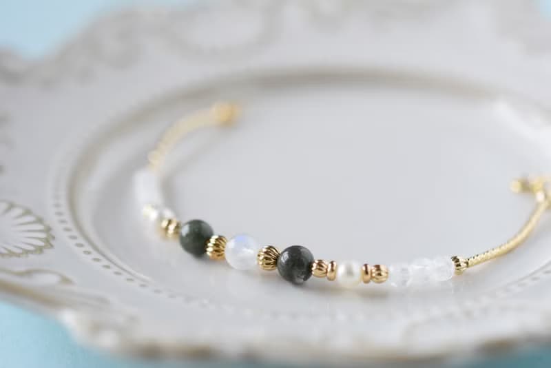 智慧。綠幽靈 月亮石 淡水珍珠 14K包金 天然石 手鍊