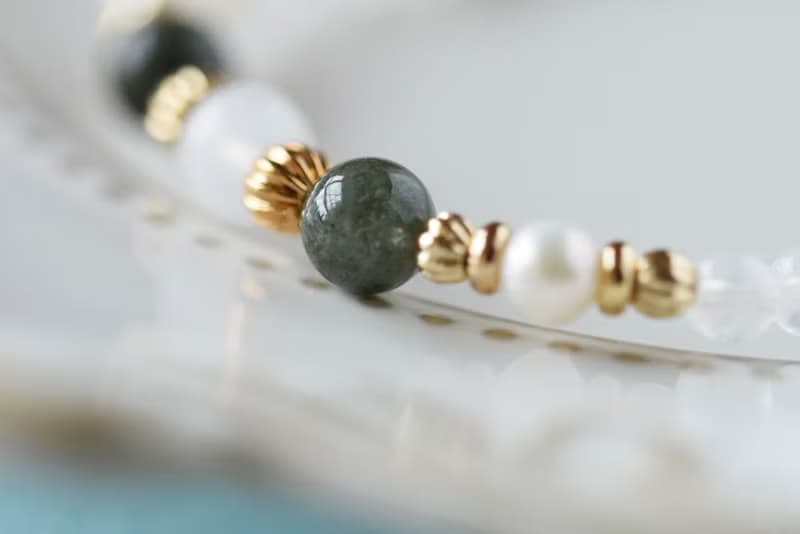 智慧。綠幽靈 月亮石 淡水珍珠 14K包金 天然石 手鍊