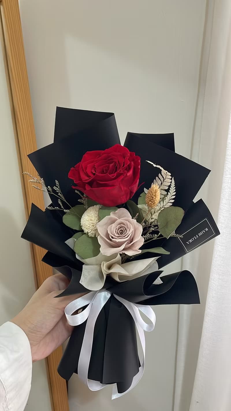 永生厄瓜玫瑰 情人節 生日花束 告白花束 畢業花束 七夕花束
