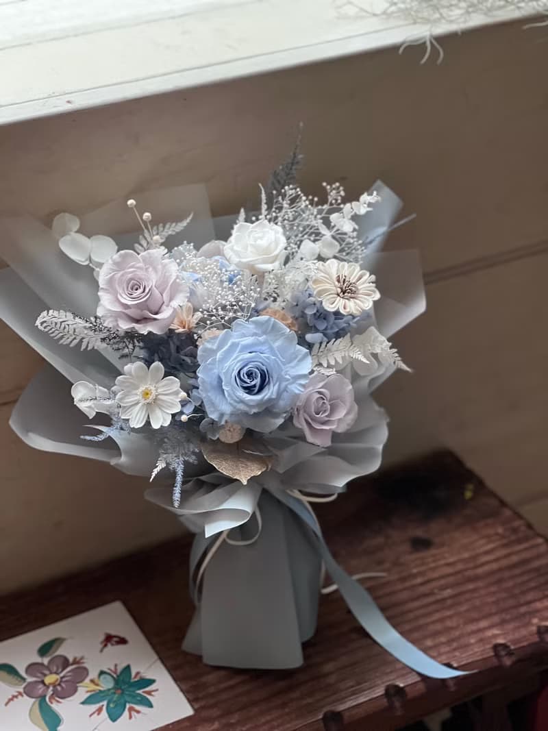 灰藍色永生花束/情人節花束/生日花束/告白花束 永生花 不凋花