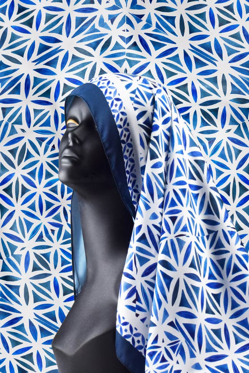 Silk satin scarf - Kram Floral Illusion blue and white porcelain