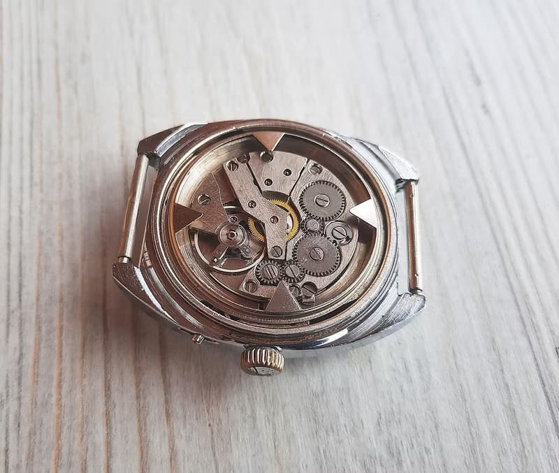 SLAVA 2428 mens watch wind up  – Soviet mechanical wrist watch USSR