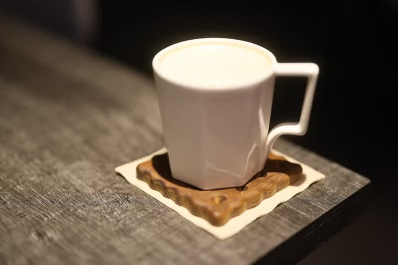 方型餅乾造型柚木隔熱杯墊 (2入組)