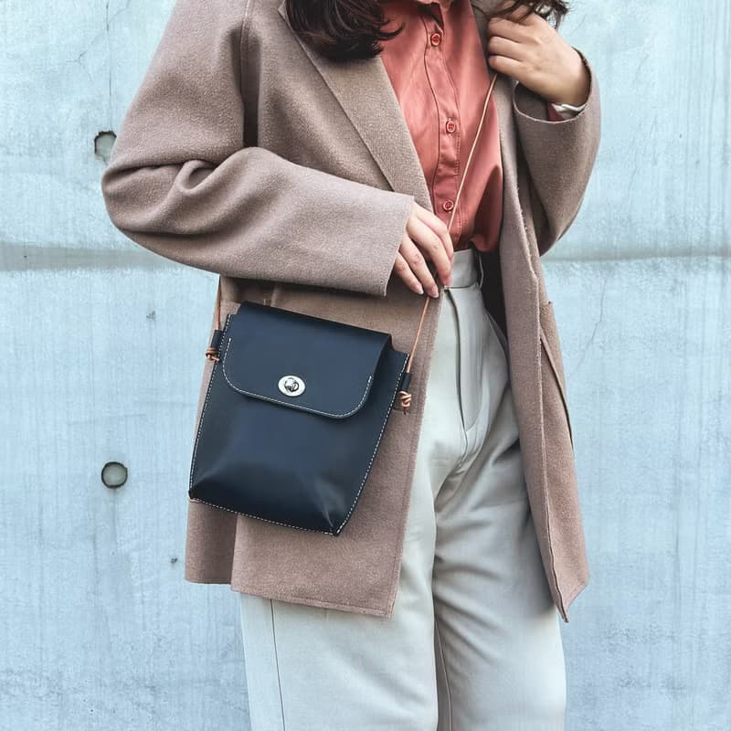 真皮肩背翻蓋包-六色 側背包/肩背包