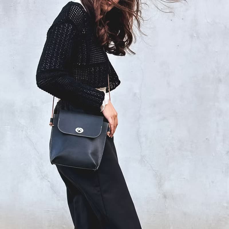 真皮肩背翻蓋包-六色 側背包/肩背包