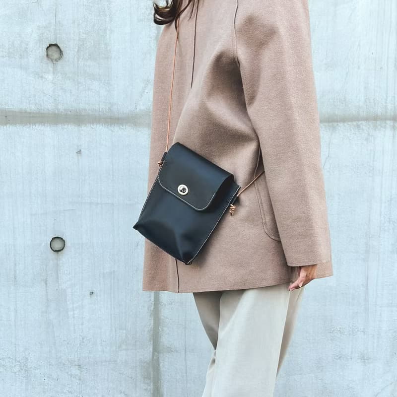 真皮肩背翻蓋包-六色 側背包/肩背包