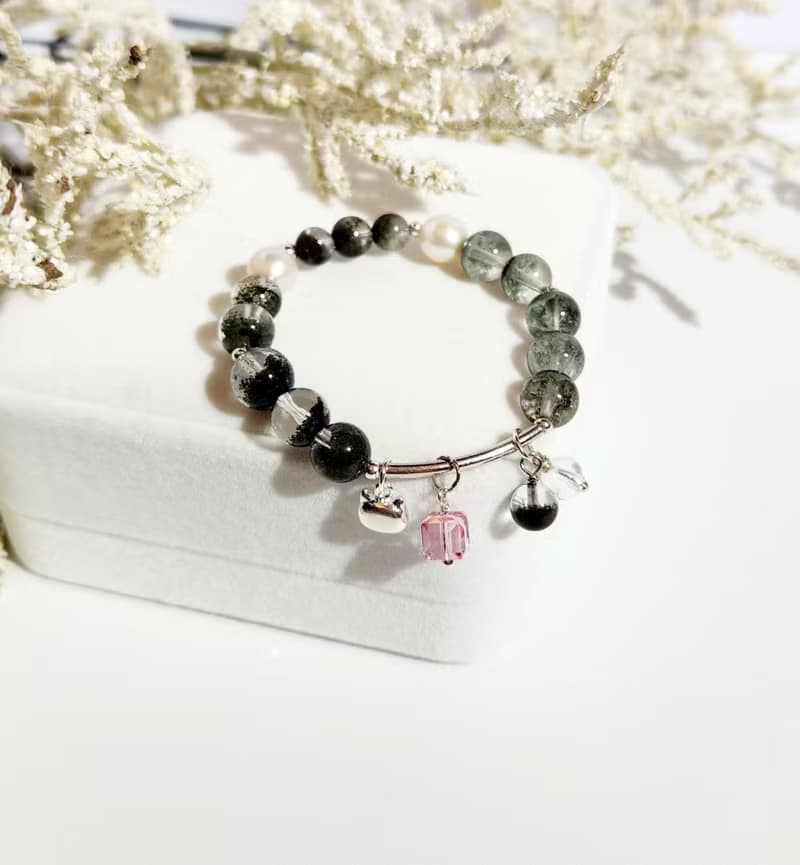 氣質清新-天然聚寶盆綠幽靈/白珍珠水晶手鍊