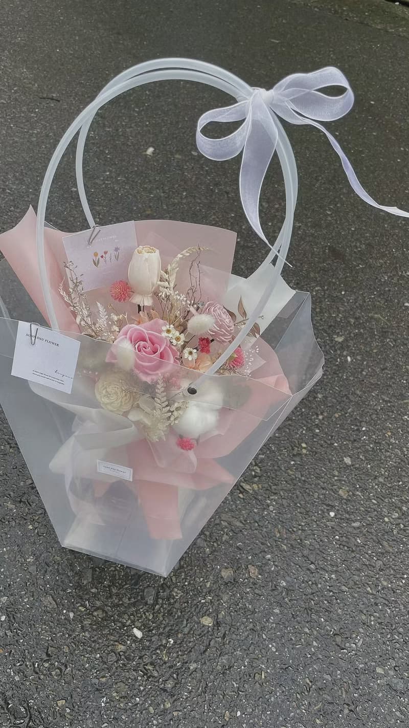 【情人節花束】奶茶色 莫蘭迪色 永生花束 情人節禮物 韓系花束