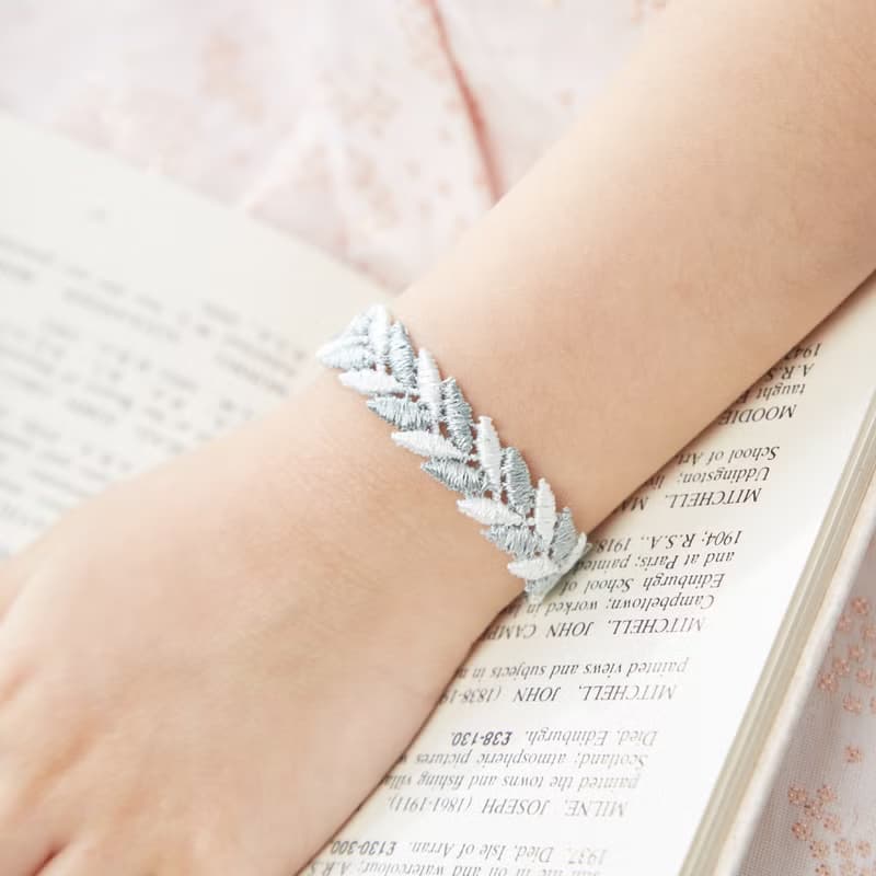 【禮物】葉子蕾絲捷克水晶純銀手鍊/手環-莫蘭迪綠+象牙白親子款