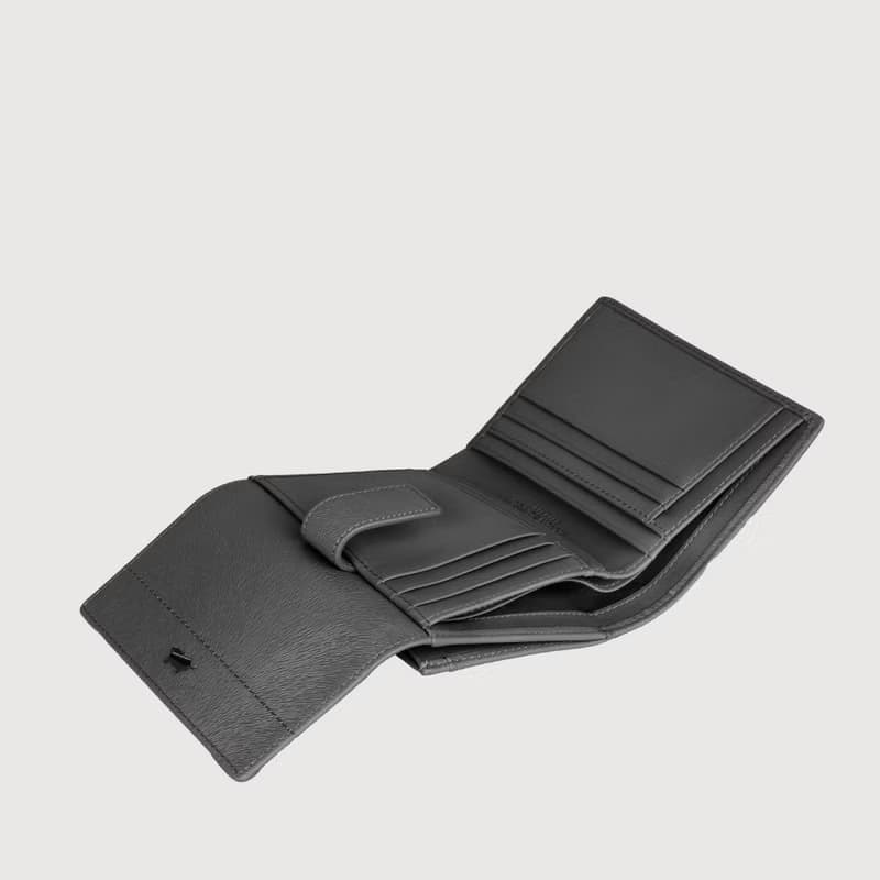 【免費升級送禮包裝】依雅娜 壓紋牛皮8卡兩折短夾多色/BF853-404