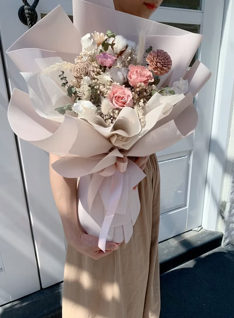 西雅圖奶茶乾燥永生花束 告白花束 生日禮物 求婚捧花 情人節禮物