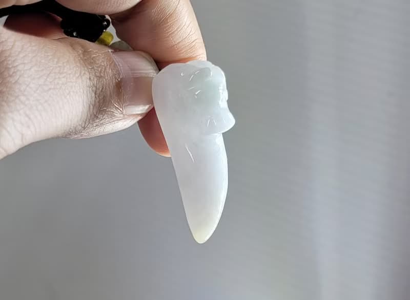 【親翠】天然翡翠 嬌潤飄黃翡龍牙項鍊 畢業禮物