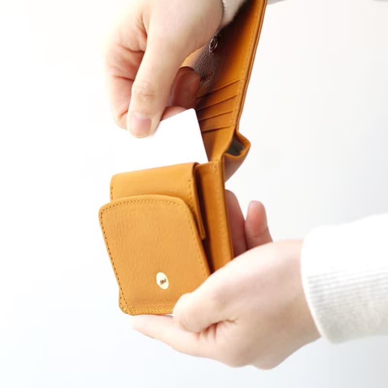日本典雅質感 輕巧女性軟質牛皮手工短夾 Made in Japan by Folna