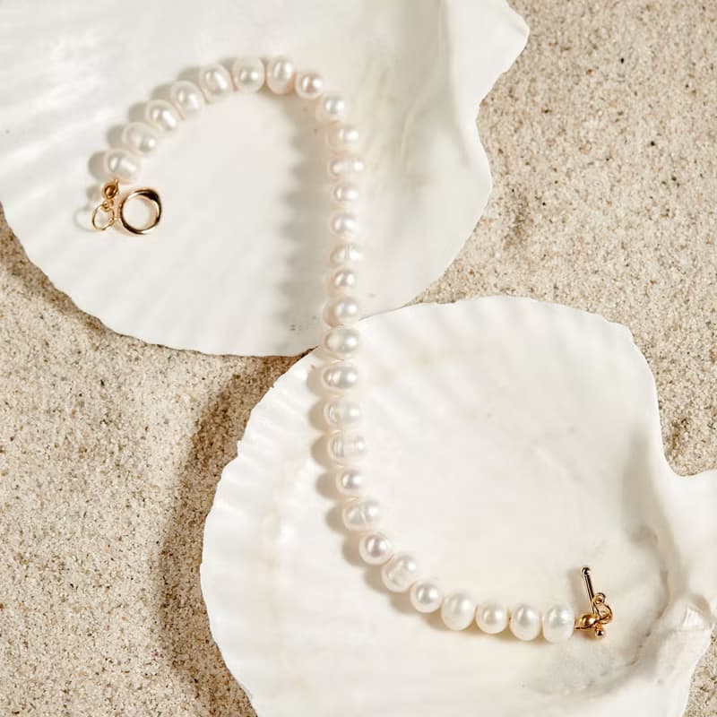天然白色淡水珍珠手鏈 7–8mm 金色OT扣 經典優雅 生日禮物