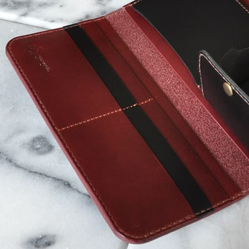 カード収納重視の長財布　No.2　ブッテーロ