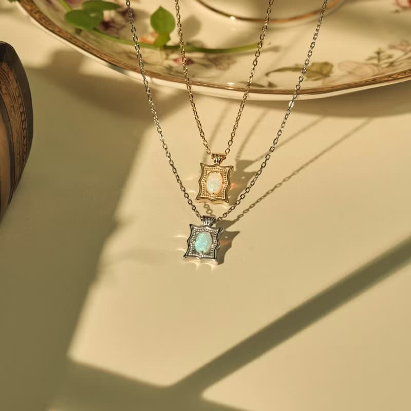 【Silent ECHO】窗曦微光 | 人造蛋白石 純銀項鍊 復古感飾品