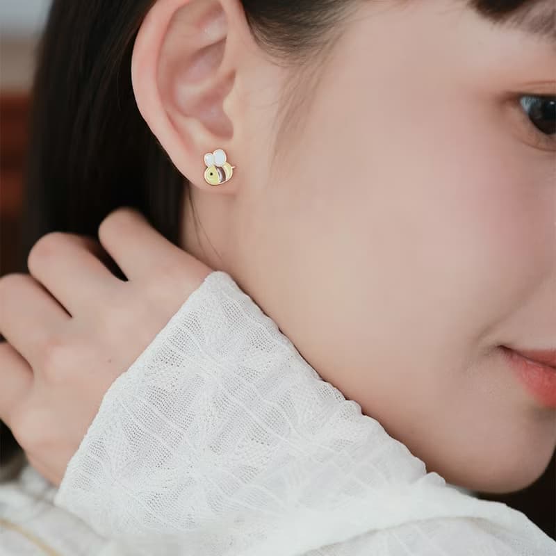 小蜜蜂 Bee 小花 夾式耳環 低敏鋼針 生日禮物 紙盒包裝