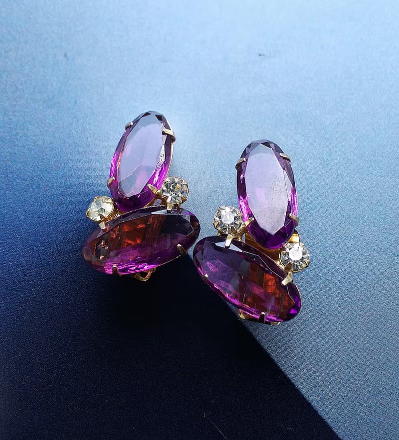 Vintage Jewelry 西洋古董飾品 紫色調 優美萊茵 對稱 夾式耳環