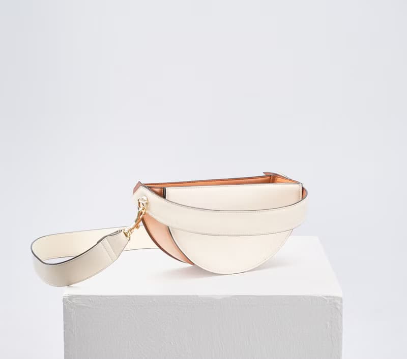 The ONE Bag 素皮革圓包 手拿包 斜背包 側背包 米白色x淺棕色