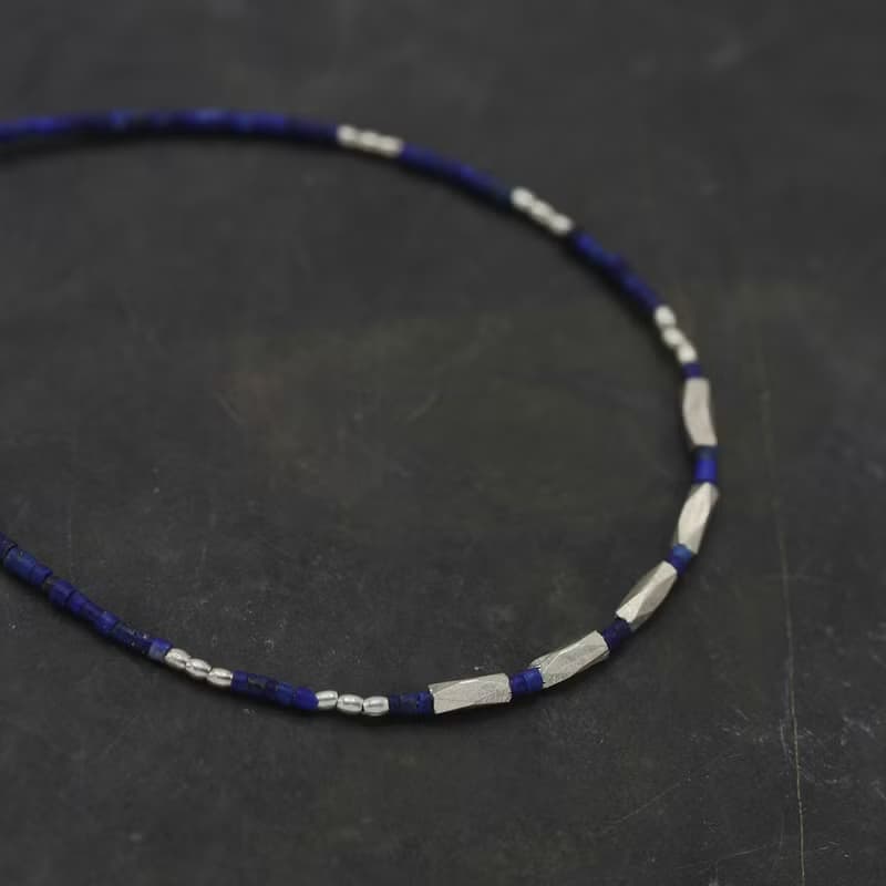 Diamond shape silver beads with dark blue lapis lazuli bracelet (B0021)