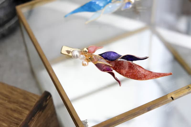 水晶花胸針/髮夾-銀樺葉(紅/藍)-光點飾品