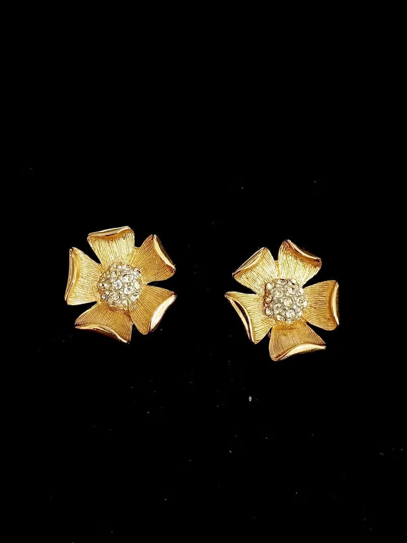 vintage jewelry  典雅刷金花卉萊茵 夾式耳環