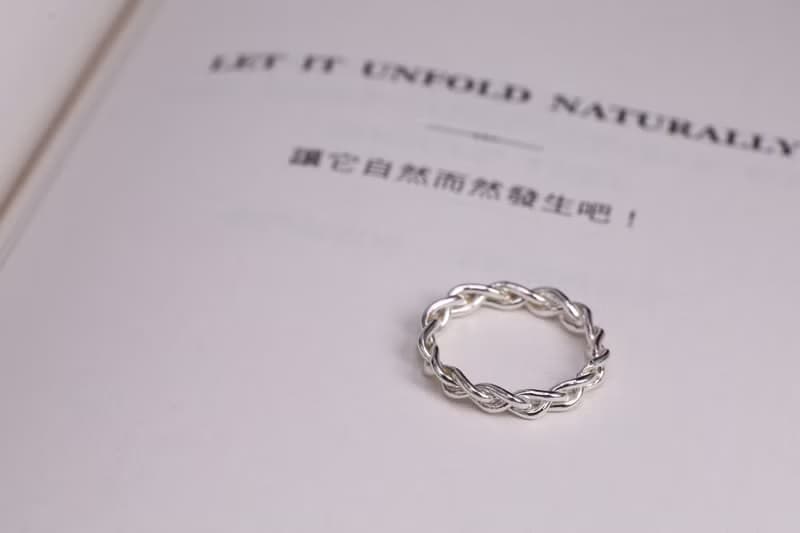 925純銀 愛的纏繞 線編銀戒
