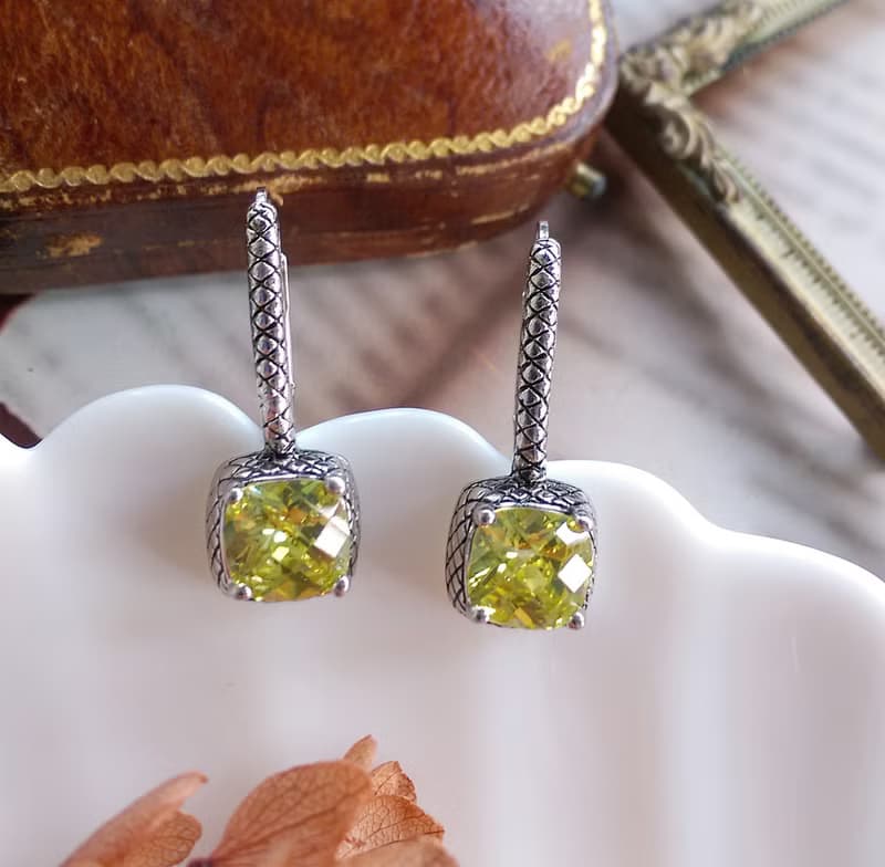 Vintage Jewelry 西洋古董飾品 銀色調 簡約個性 方鑽 針式耳環