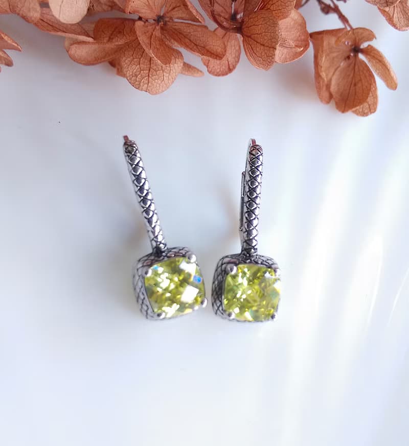 Vintage Jewelry 西洋古董飾品 銀色調 簡約個性 方鑽 針式耳環