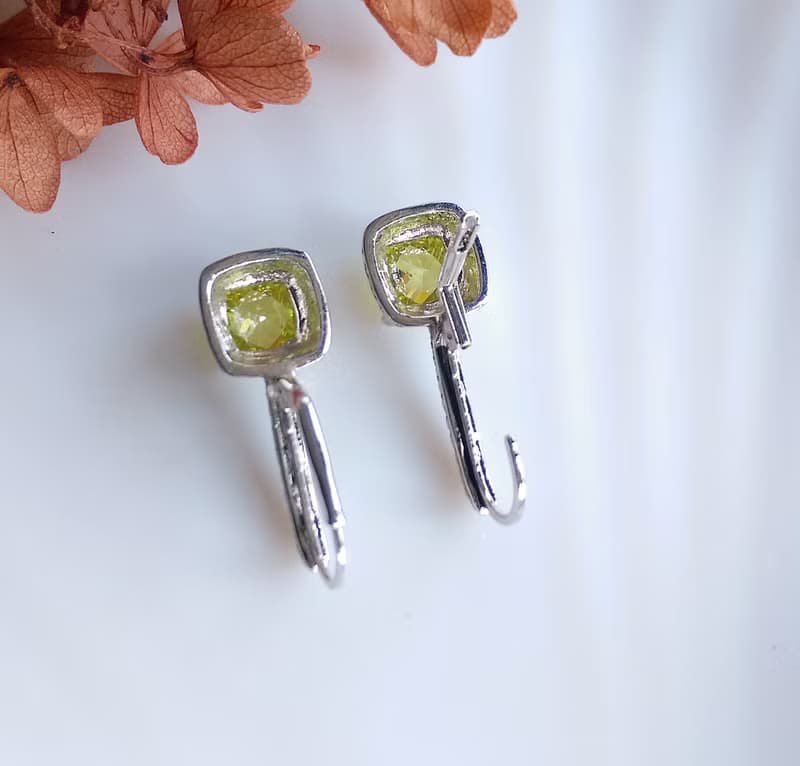 Vintage Jewelry 西洋古董飾品 銀色調 簡約個性 方鑽 針式耳環