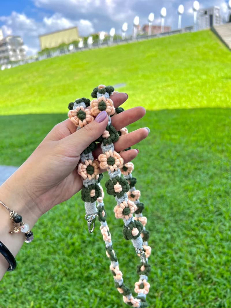 手工編織∣小花手機掛繩∣背帶