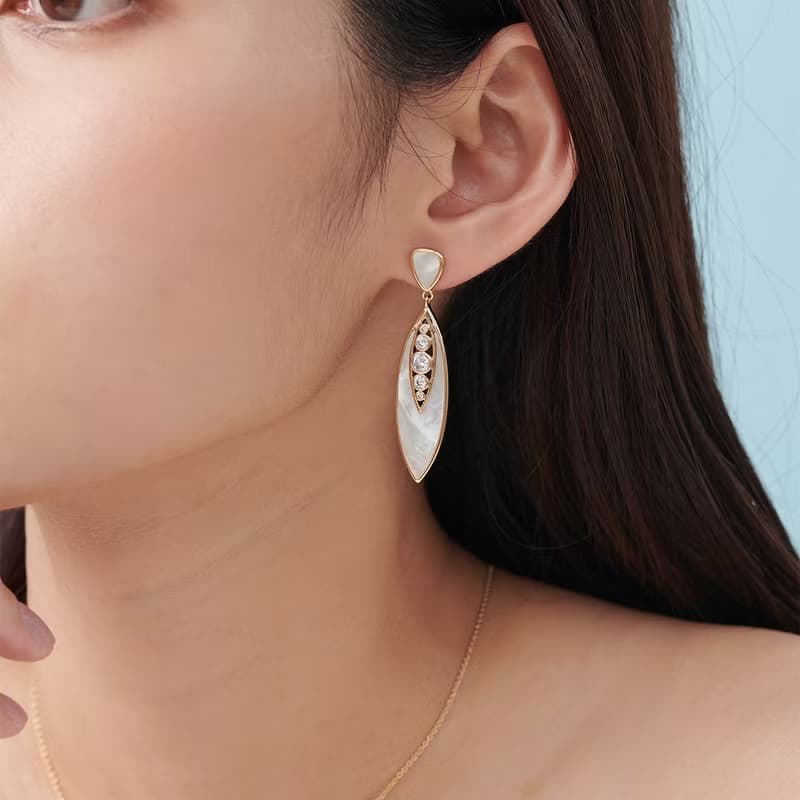 夏葉珍珠母貝鋯石耳環I 海洋風