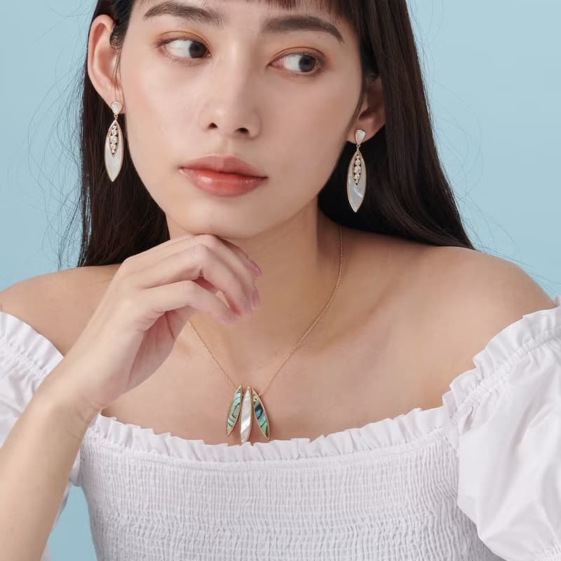 夏葉珍珠母貝鋯石耳環I 海洋風