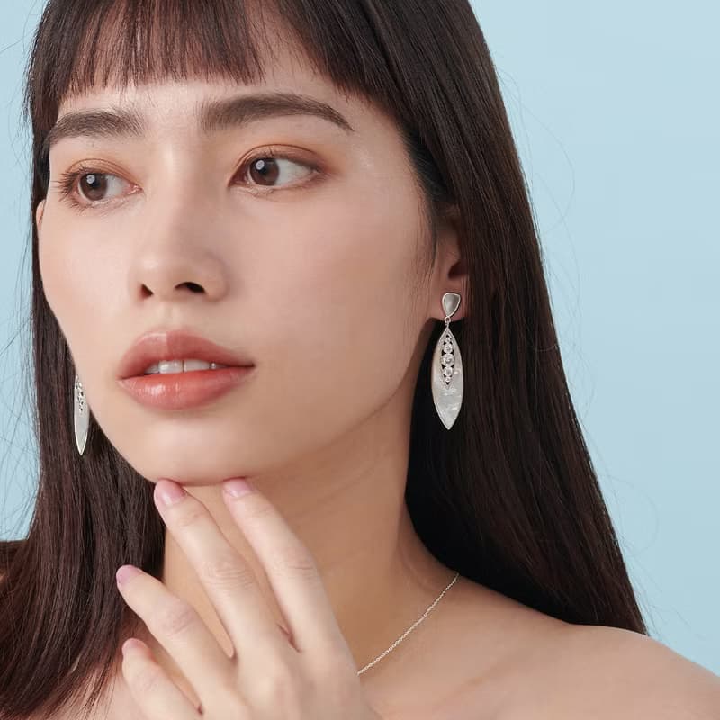 夏葉珍珠母貝鋯石耳環I 海洋風