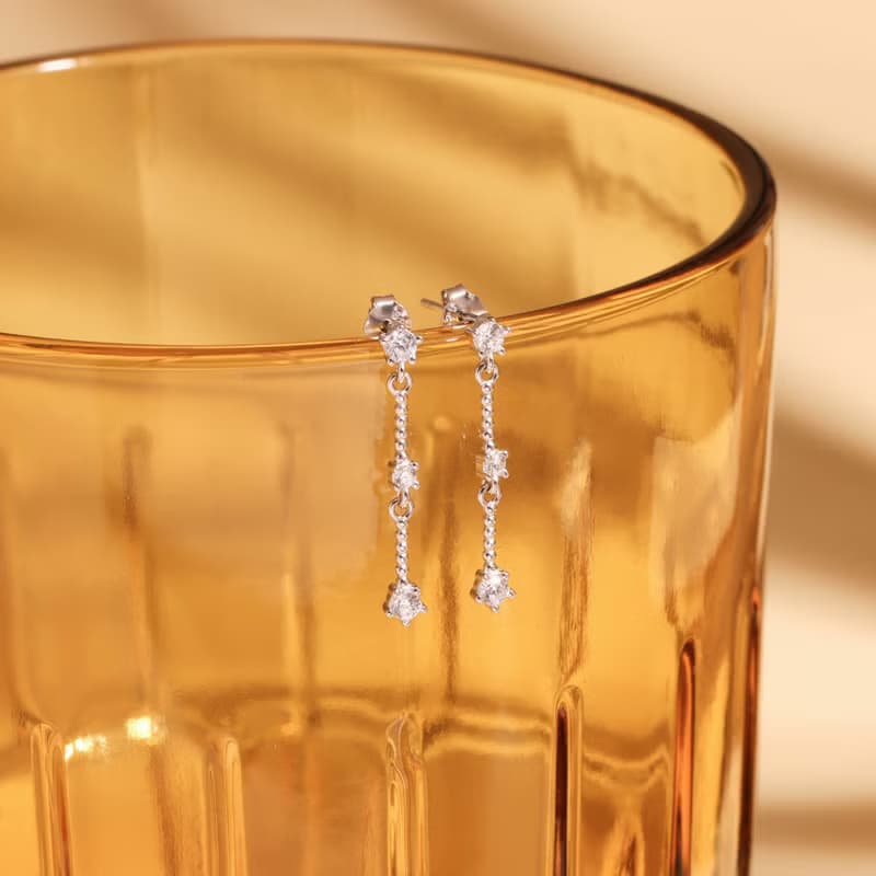 通勤 s925銀閃亮鋯石小眾氛圍感單品 弧度設計感耳釘 女友禮物